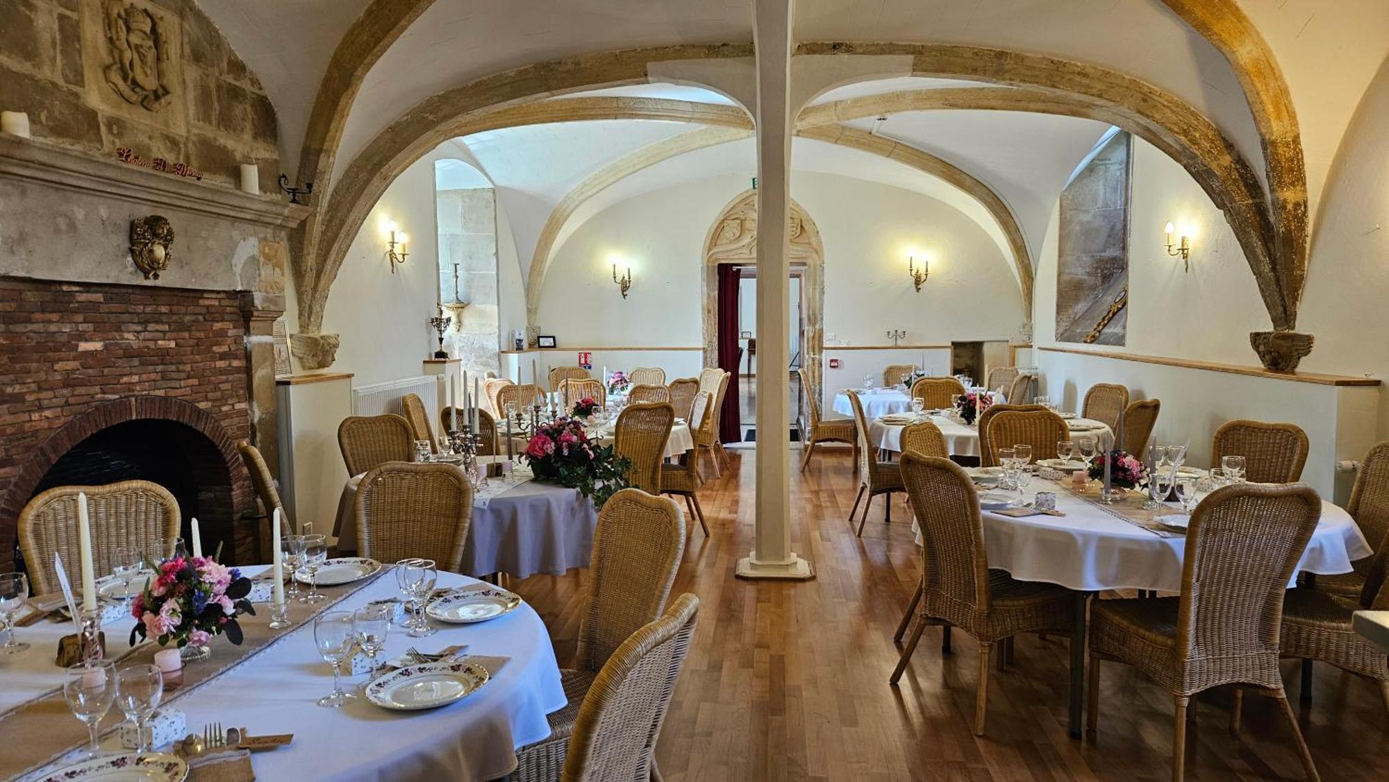 Chateau De Mornay Saint-Pierre-de-l'Isle Kültér fotó